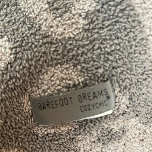 Bearfoot Dreams blanket - Picture 2 of 3